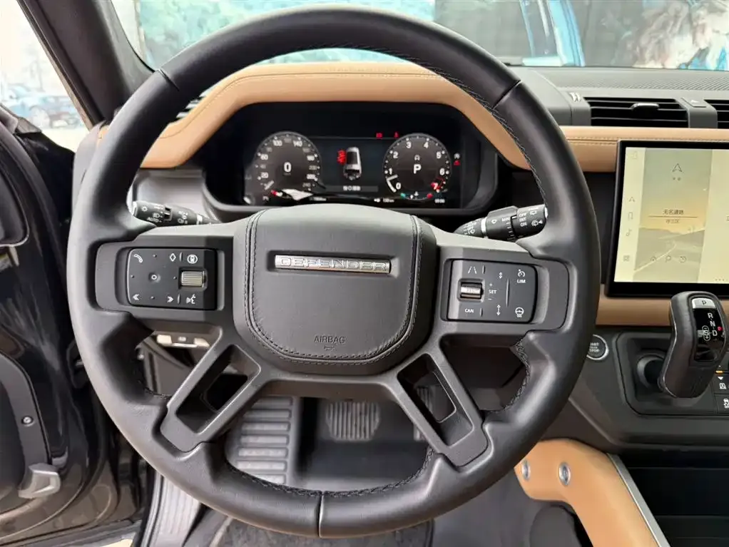 Land Rover Defender — фото 9