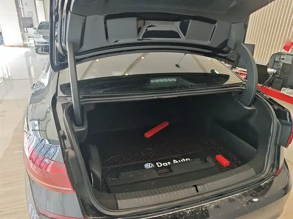 Volkswagen Passat 2025 из CN, фото 5