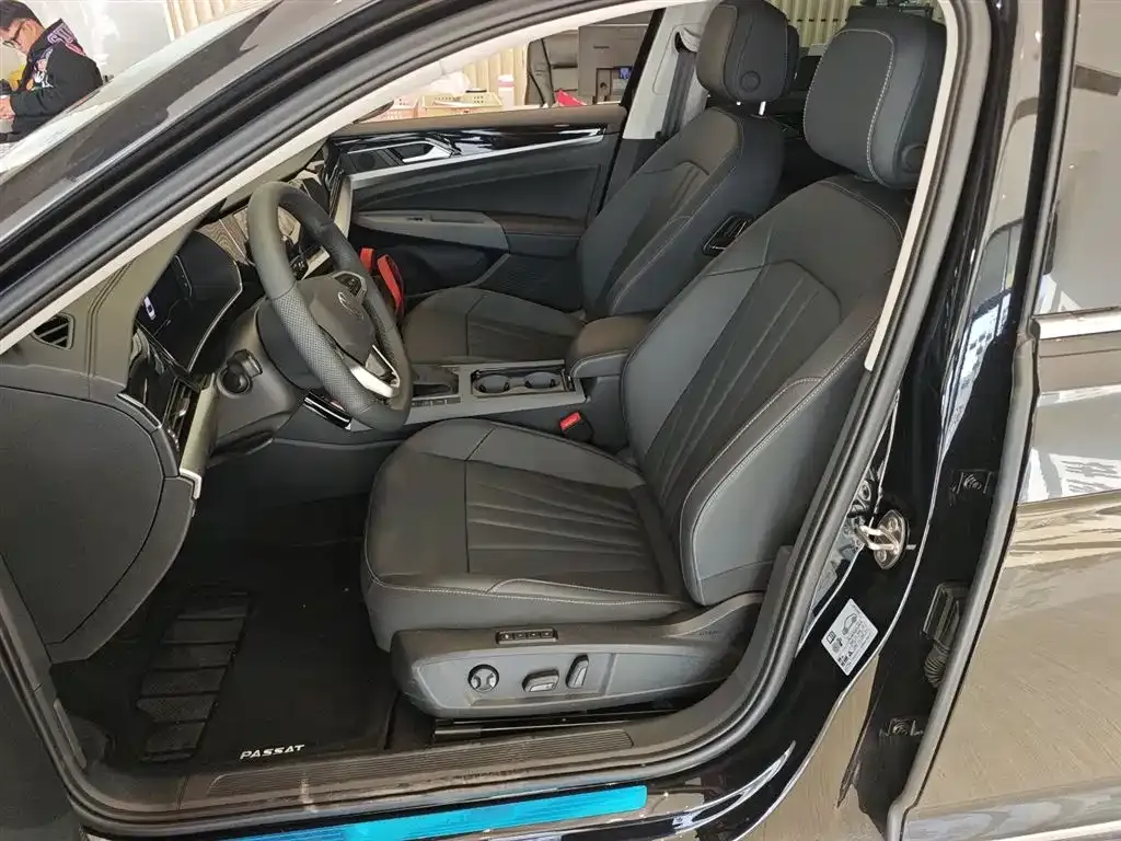 Volkswagen Passat 2025 из CN, фото 7