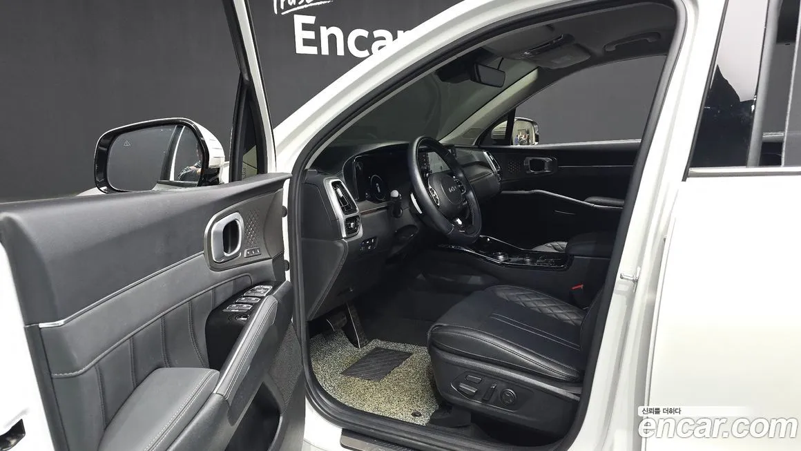 Kia Sorento — фото 6