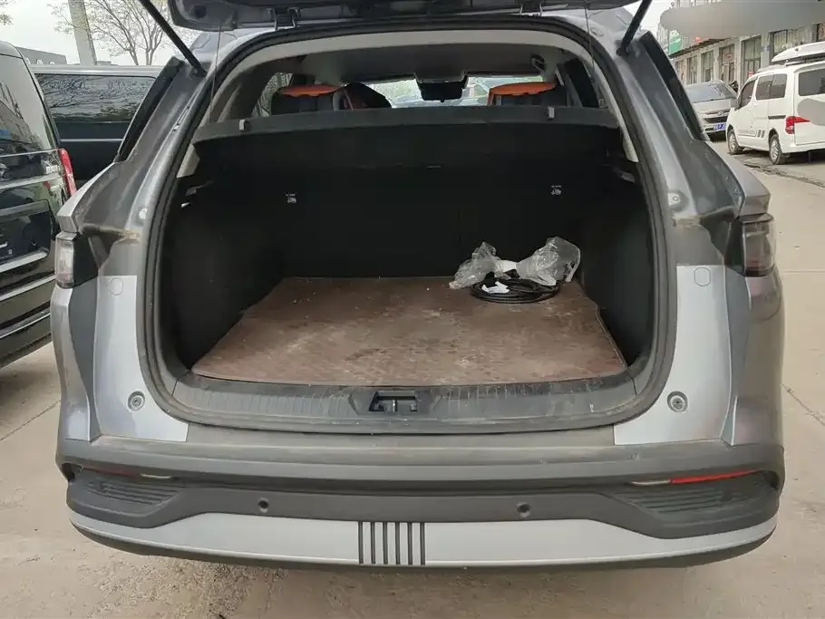 BYD Seal 05 DM-i — фото 8