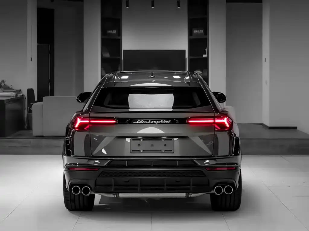 Lamborghini Urus — фото 9