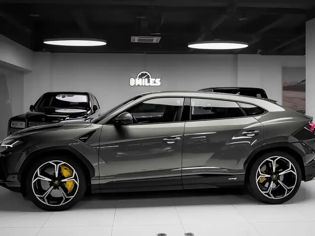 Lamborghini Urus — фото 6
