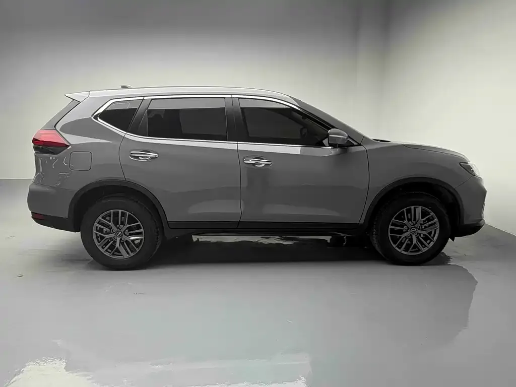 Nissan X-Trail — фото 4