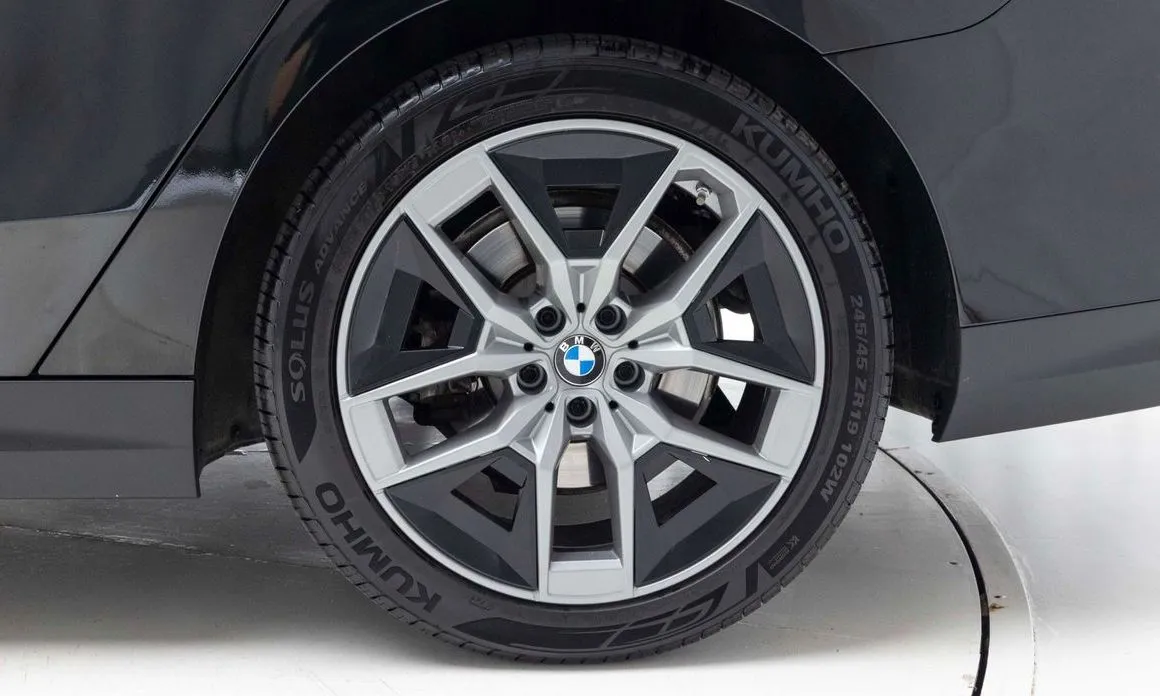 BMW 5-Series 2024 из KR, фото 7