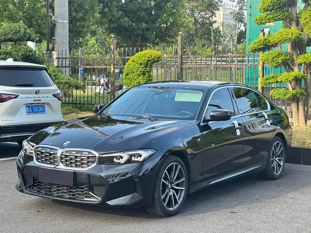 BMW 3 Series — фото 1