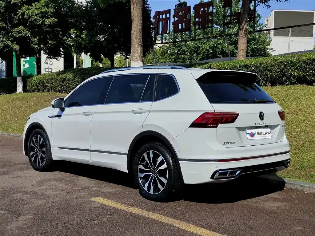 Volkswagen Tiguan L — фото 3