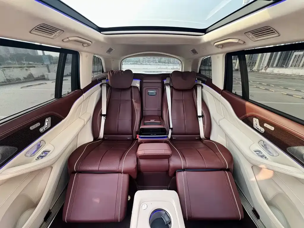 Mercedes-Benz GLS — фото 6