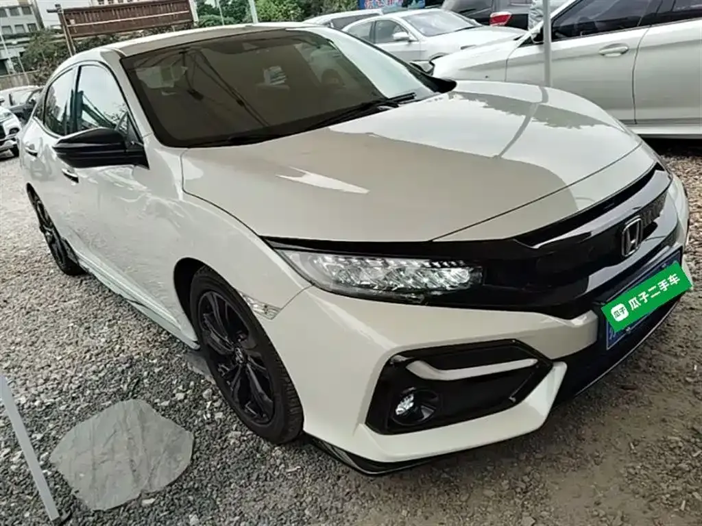 Honda Civic — фото 7