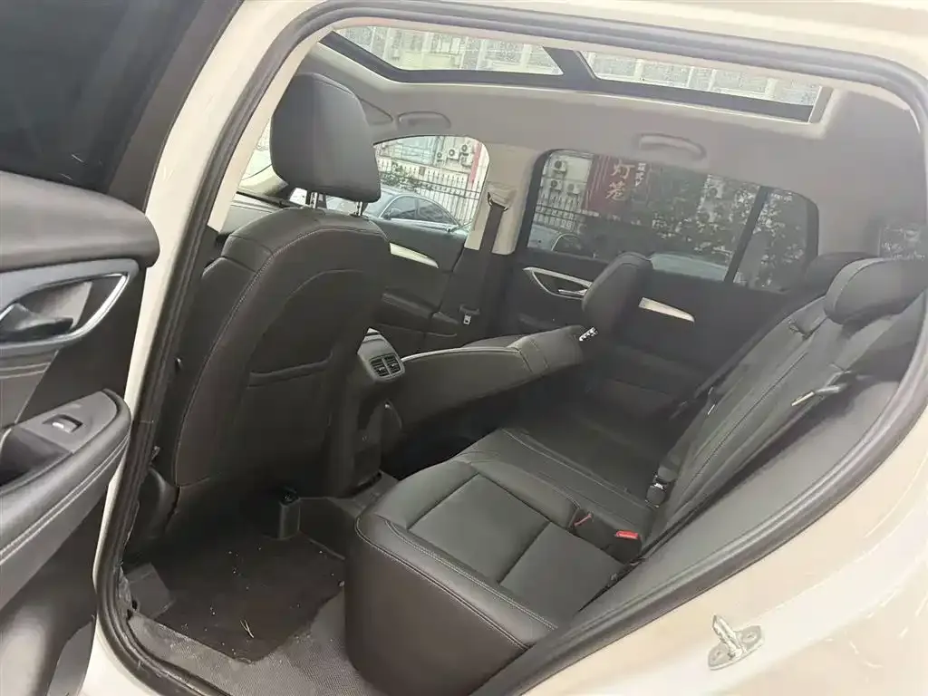 Buick Envision Plus — фото 3