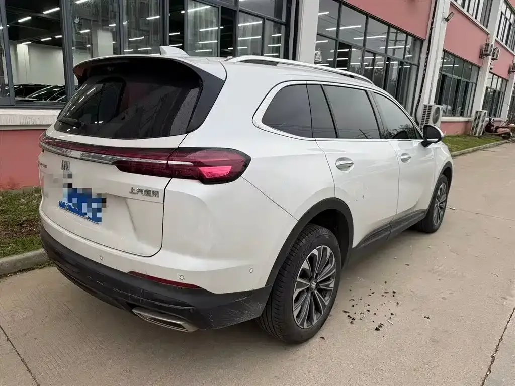Buick Envision Plus — фото 7
