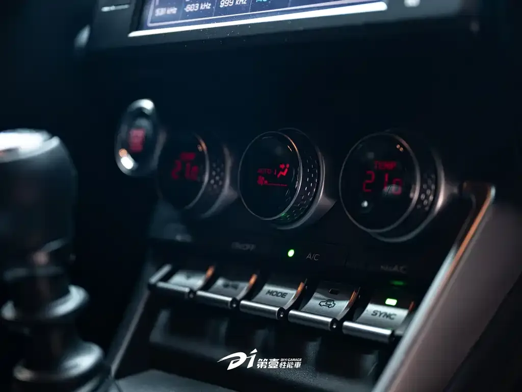 Subaru BRZ 2023 из CN, фото 2