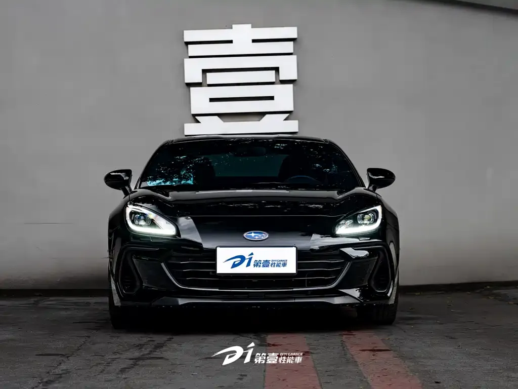 Subaru BRZ 2023 из CN, фото 4