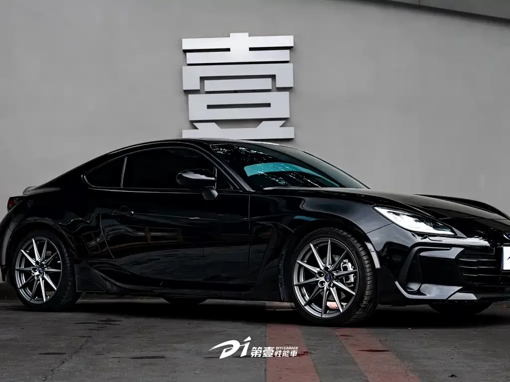 Subaru BRZ 2023 из CN, фото 7