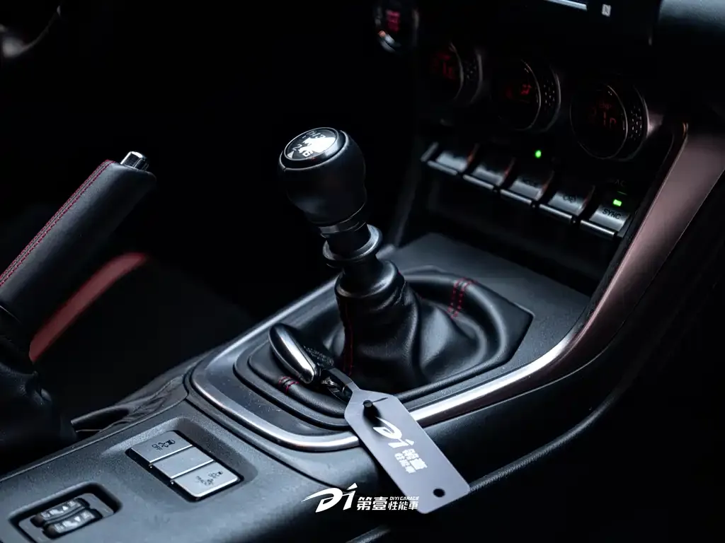 Subaru BRZ 2023 из CN, фото 3