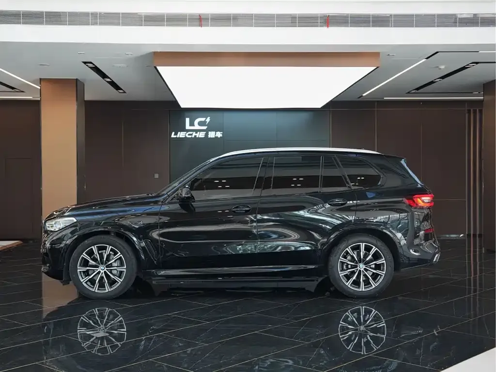 BMW X5 (Import) 2021 из CN, фото 2