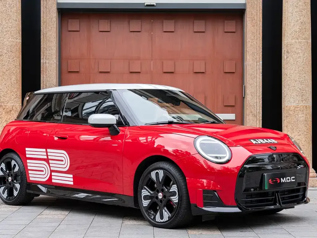 MINI JCW Electric