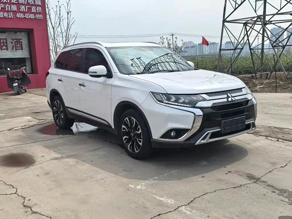 Mitsubishi Outlander 2021 из CN, фото 6