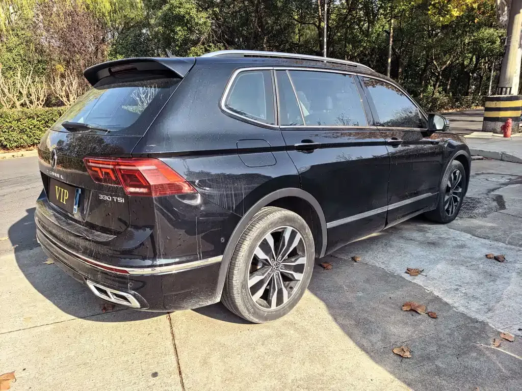 Volkswagen Tiguan L — фото 3