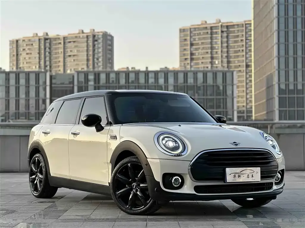 MINI Clubman — фото 4