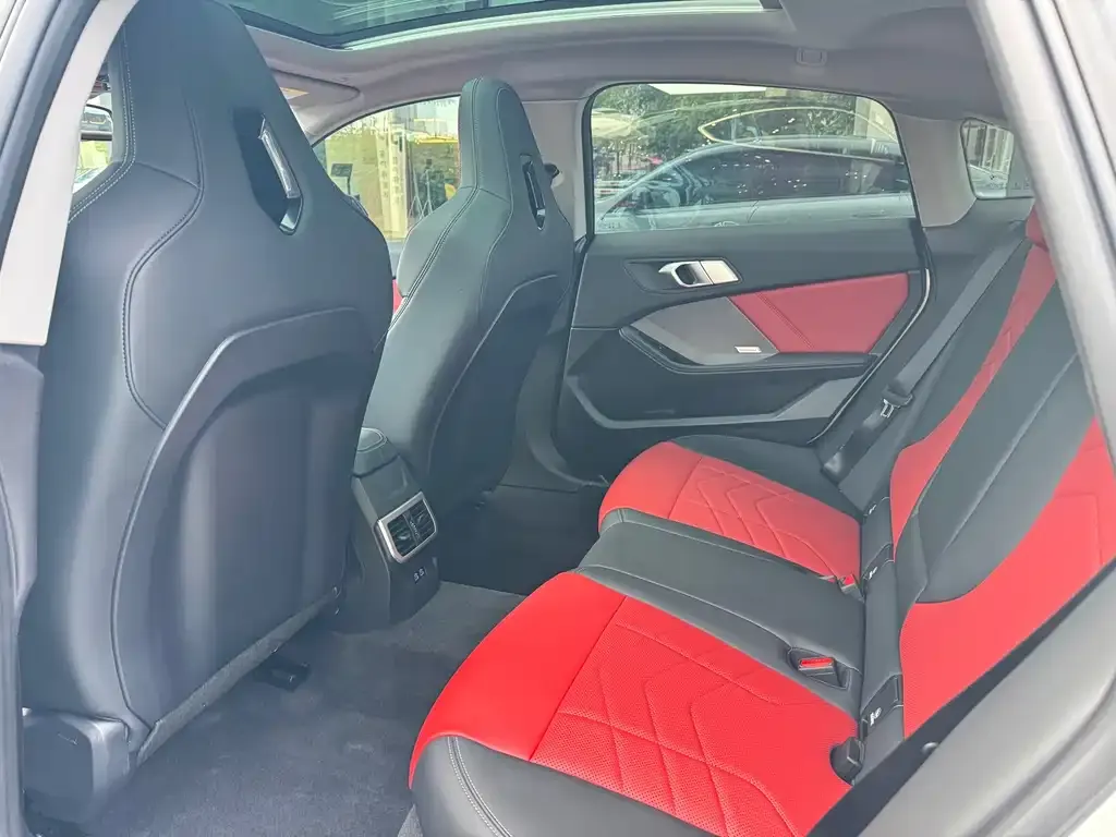 BMW 2 Series 2025 из CN, фото 7