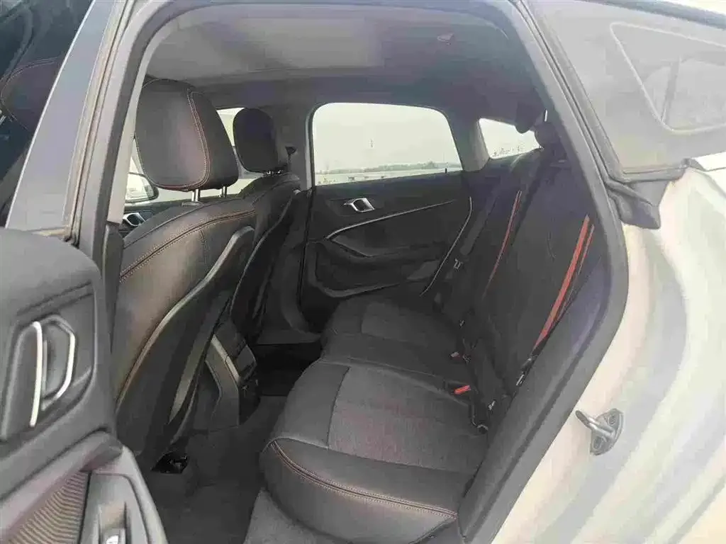 BMW 2 Series (Import) — фото 2