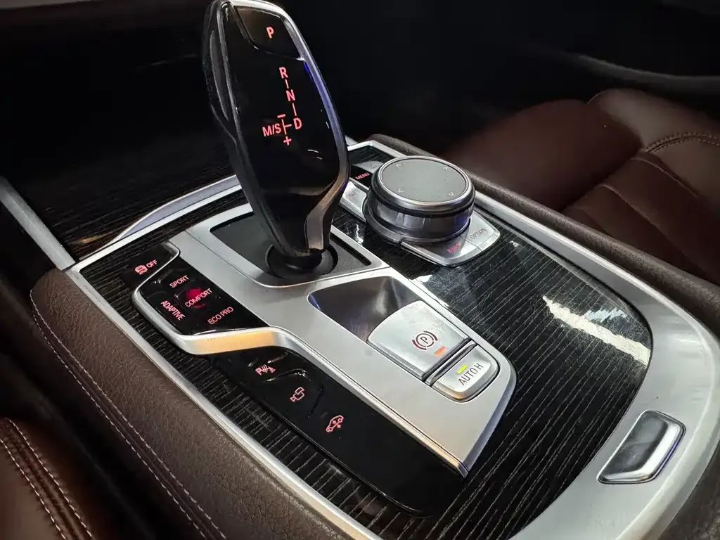BMW 7 Series 2021 из CN, фото 5