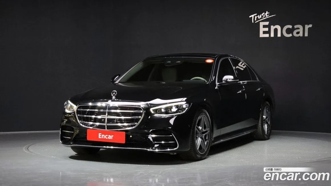 Mercedes-Benz S-Class — фото 1