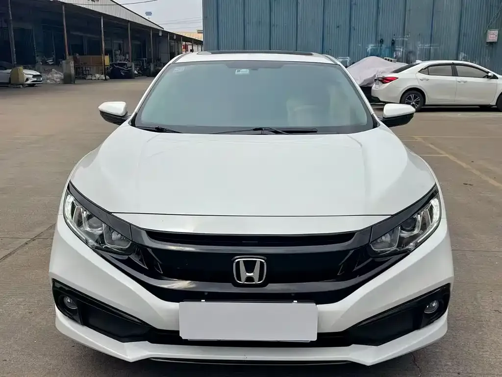 Honda Civic — фото 7