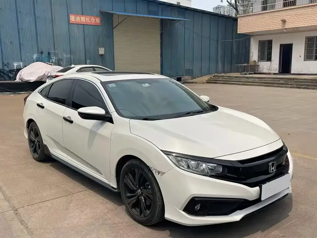 Honda Civic — фото 3