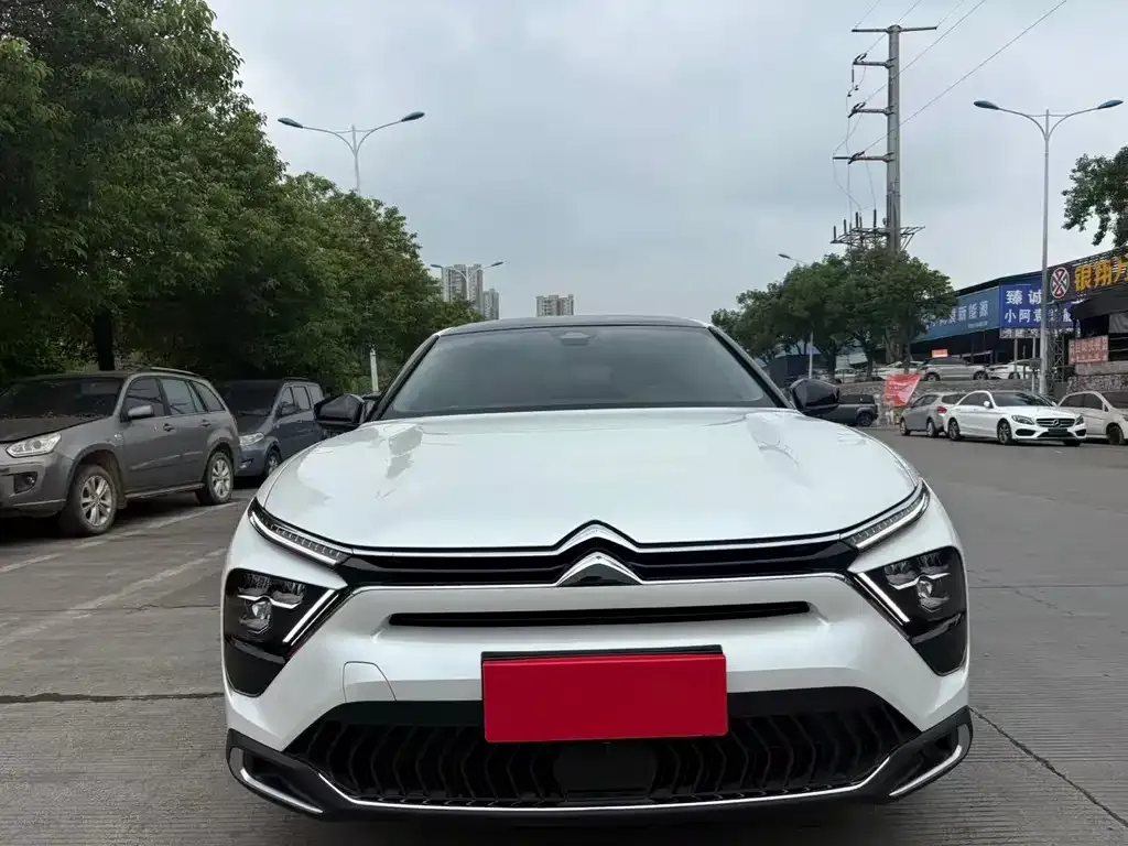 Citroen C5 X 2024 из CN, фото 2