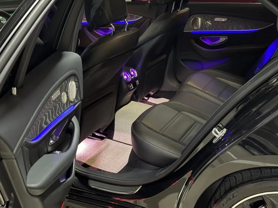 Mercedes-Benz E-Class 2023 из KR, фото 2