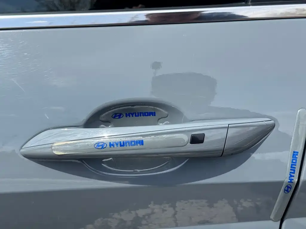 Hyundai Elantra 2023 из CN, фото 2