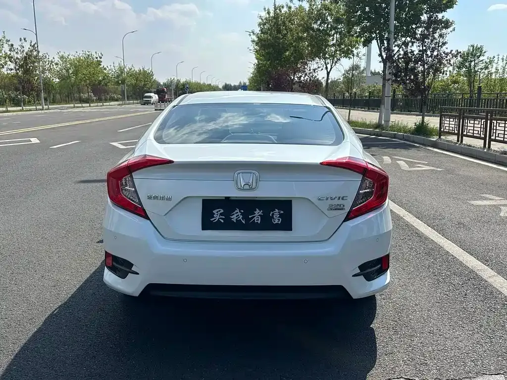 Honda Civic — фото 5