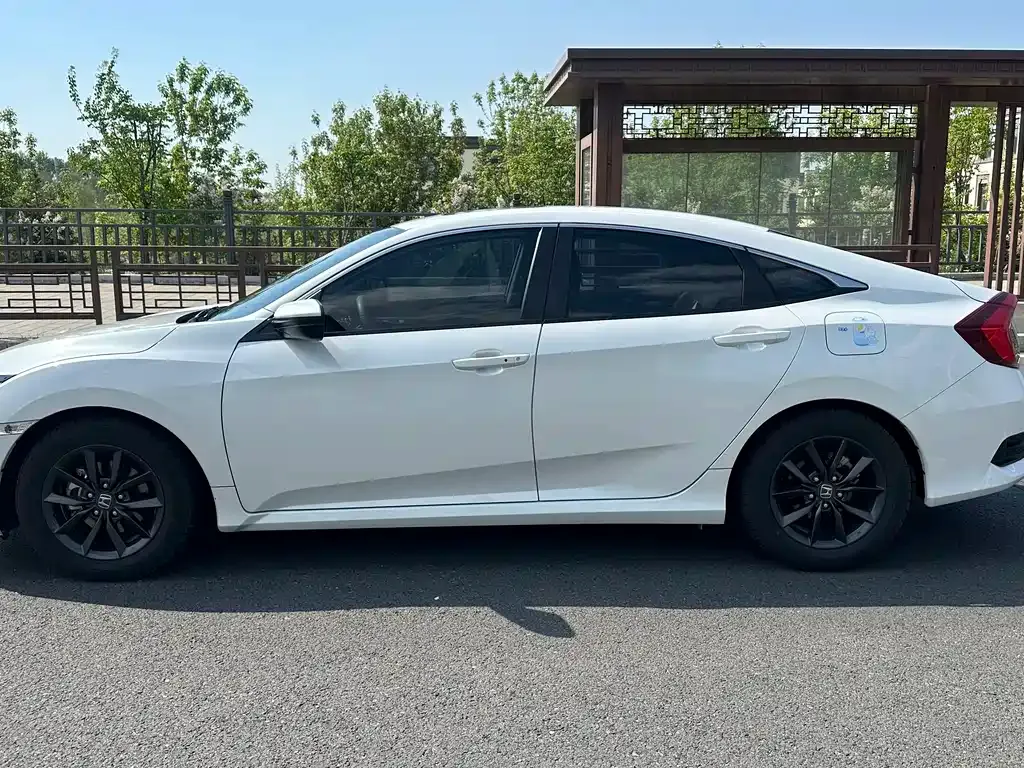 Honda Civic — фото 6
