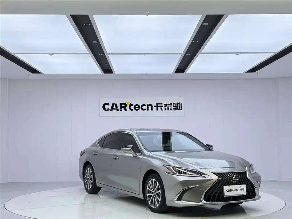 Lexus ES — фото 2