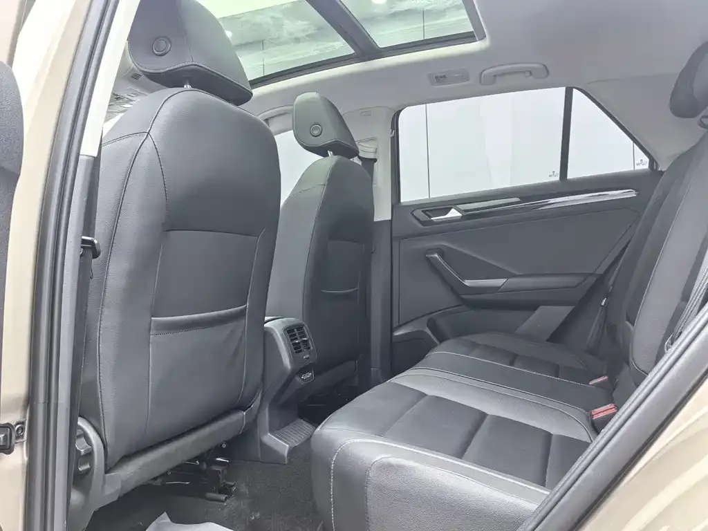 Volkswagen T-Roc 2022 из CN, фото 6