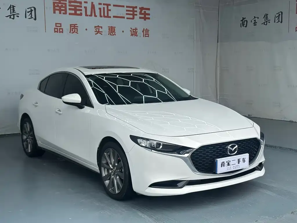 Mazda 3 Axela — фото 9