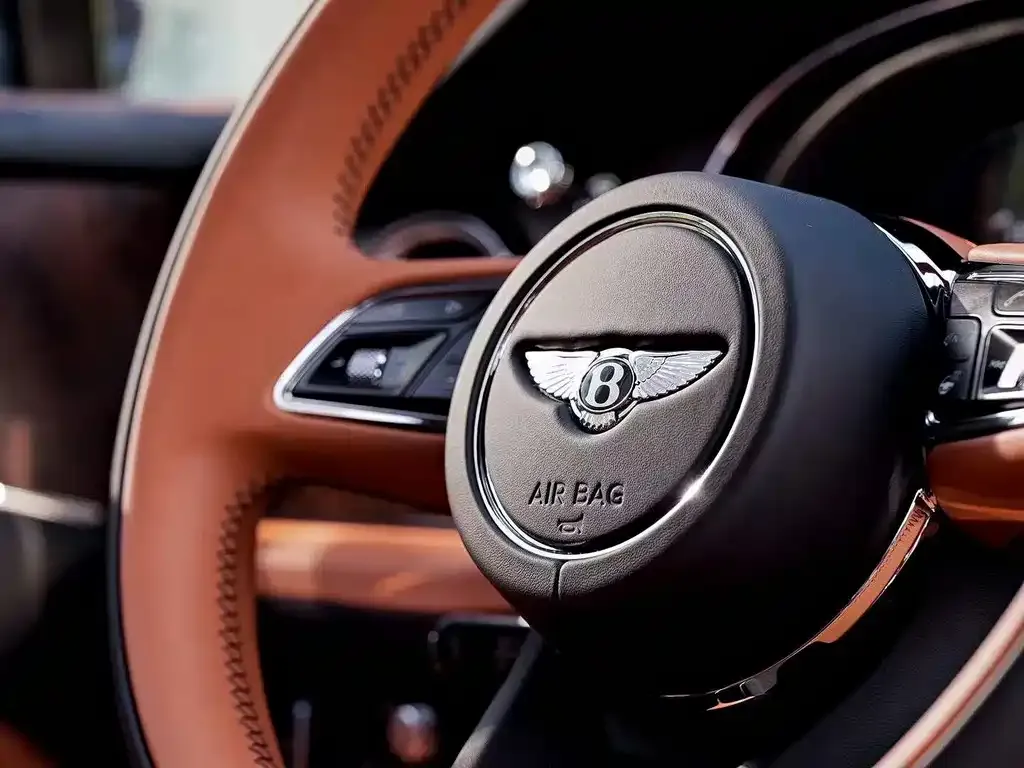 Bentley Bentayga — фото 4