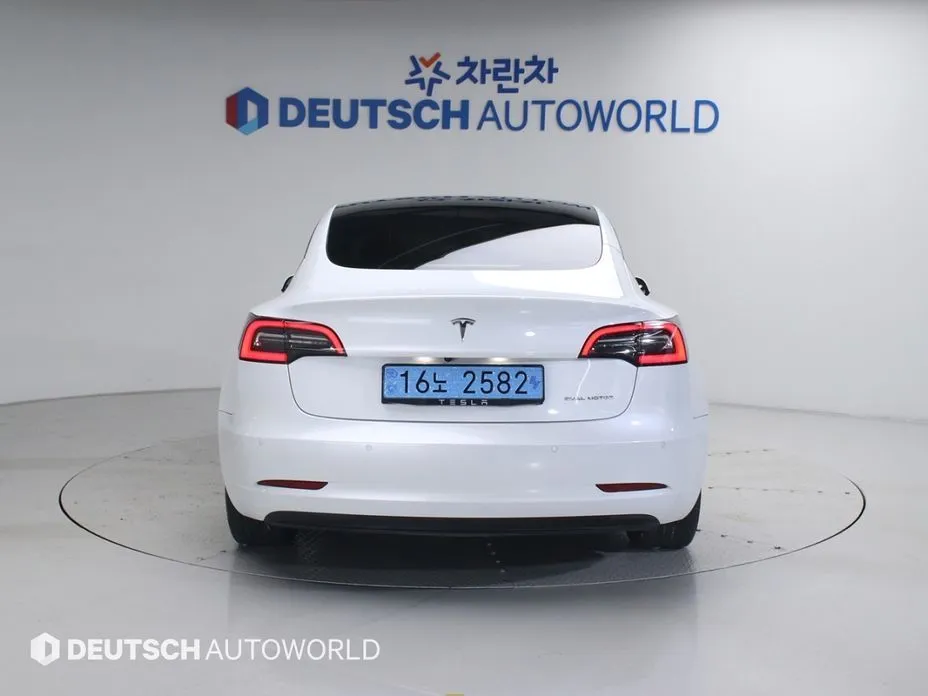 Tesla Model 3 2021 из KR, фото 6