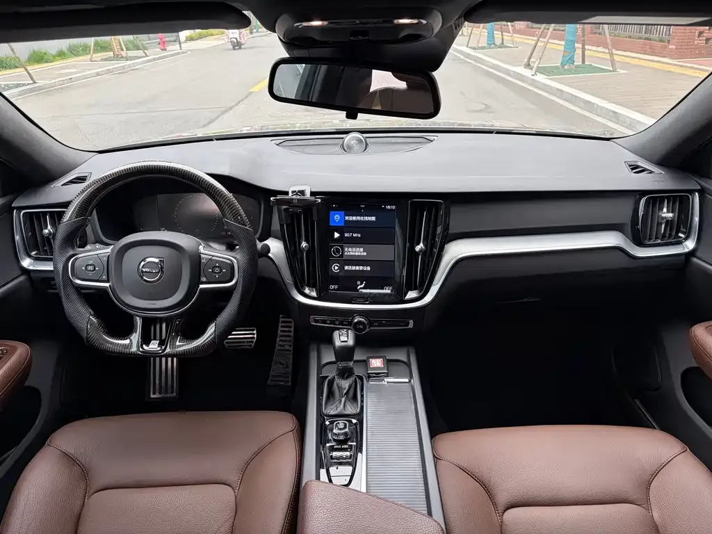 Volvo S60 2021 из CN, фото 7