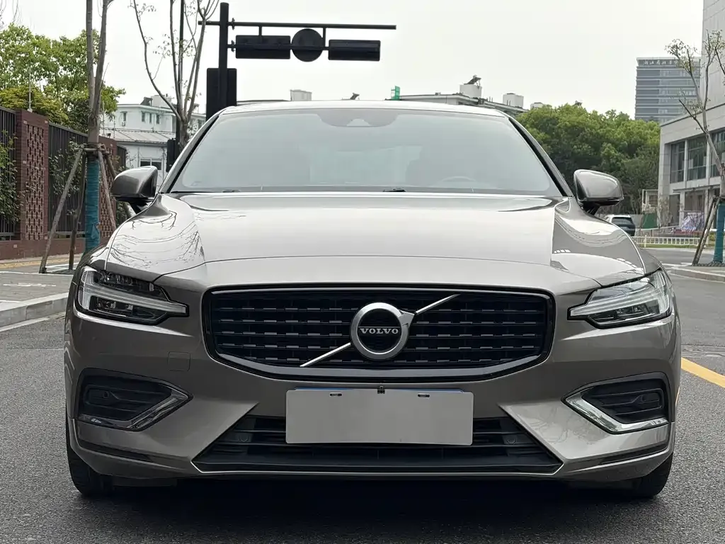 Volvo S60 2021 из CN, фото 10
