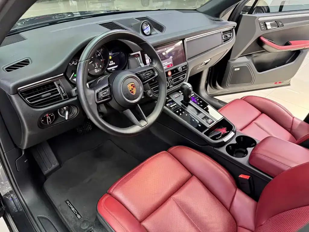 Porsche Macan — фото 7