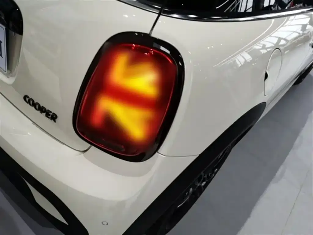 MINI Cooper (3-door) 2022 из CN, фото 9