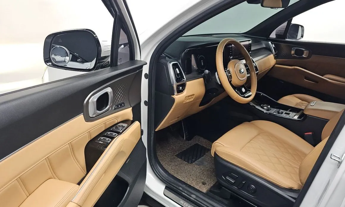 Kia Sorento — фото 8