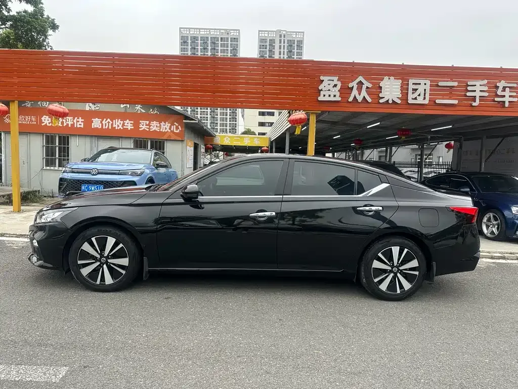 Nissan Teana — фото 4