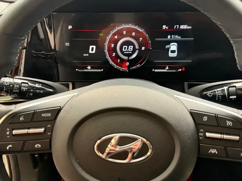Hyundai Elantra — фото 7