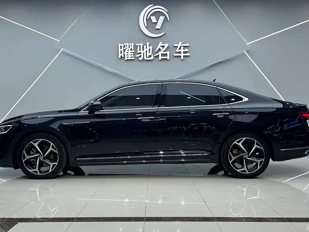 Volkswagen Passat 2024 из CN, фото 2
