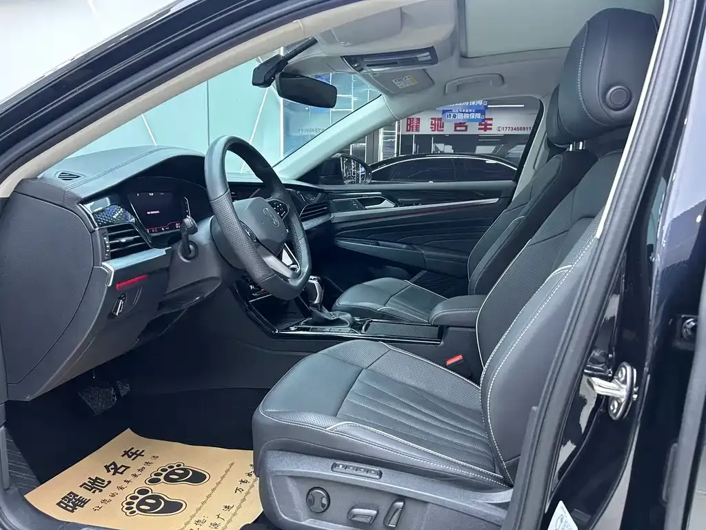 Volkswagen Passat 2024 из CN, фото 4