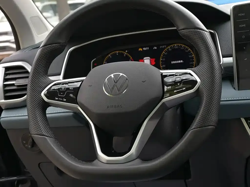 Volkswagen Tharu — фото 3
